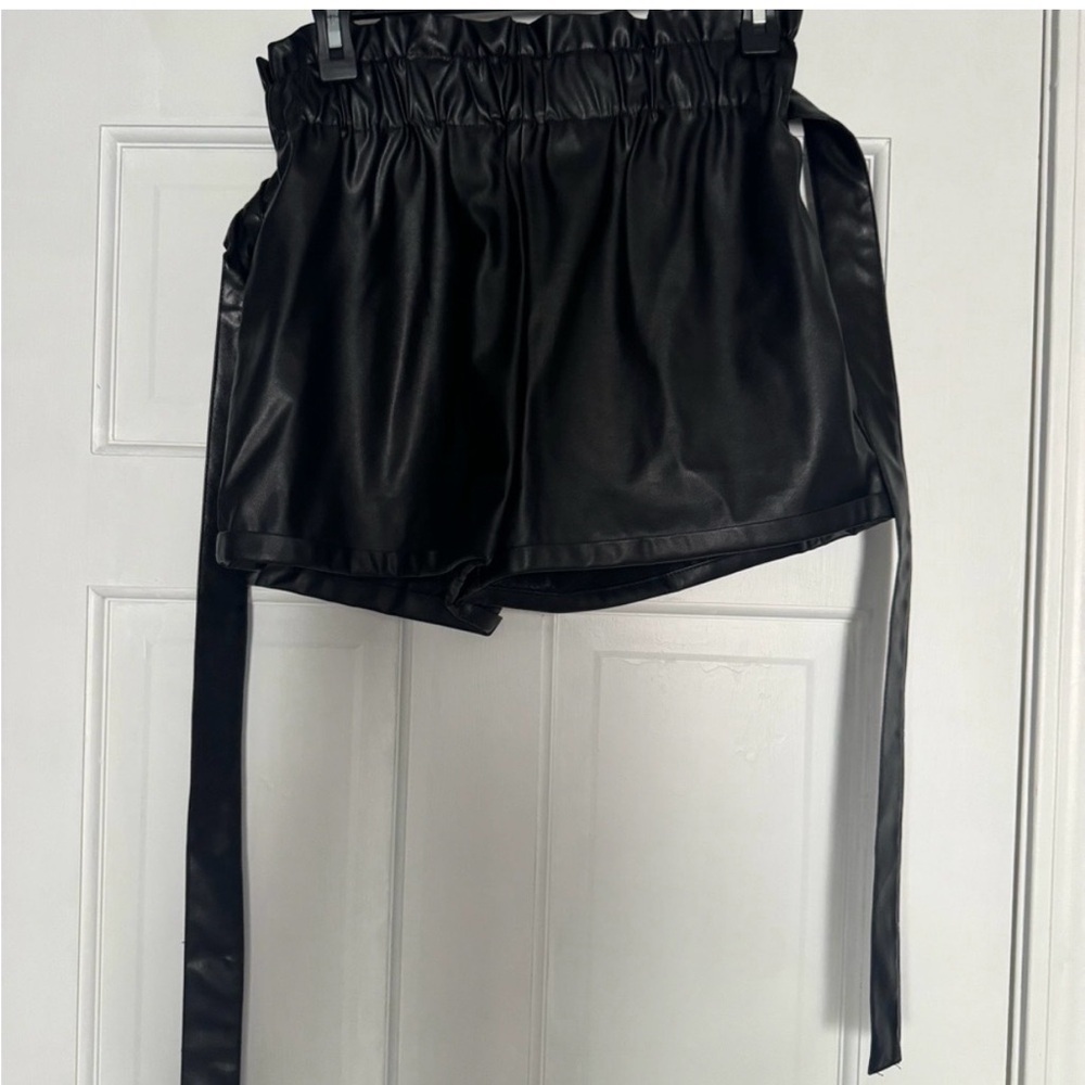 Black Vegan Leather Women Shorts - Picture 2 of 2